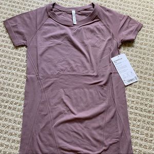 NWT Atheleta Momentum tee